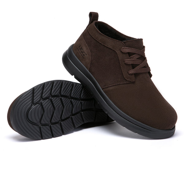 EverUgg men's classic lace-up sneakers shoes in black with white soles, featuring a sleek, casual design and comfortable fit.