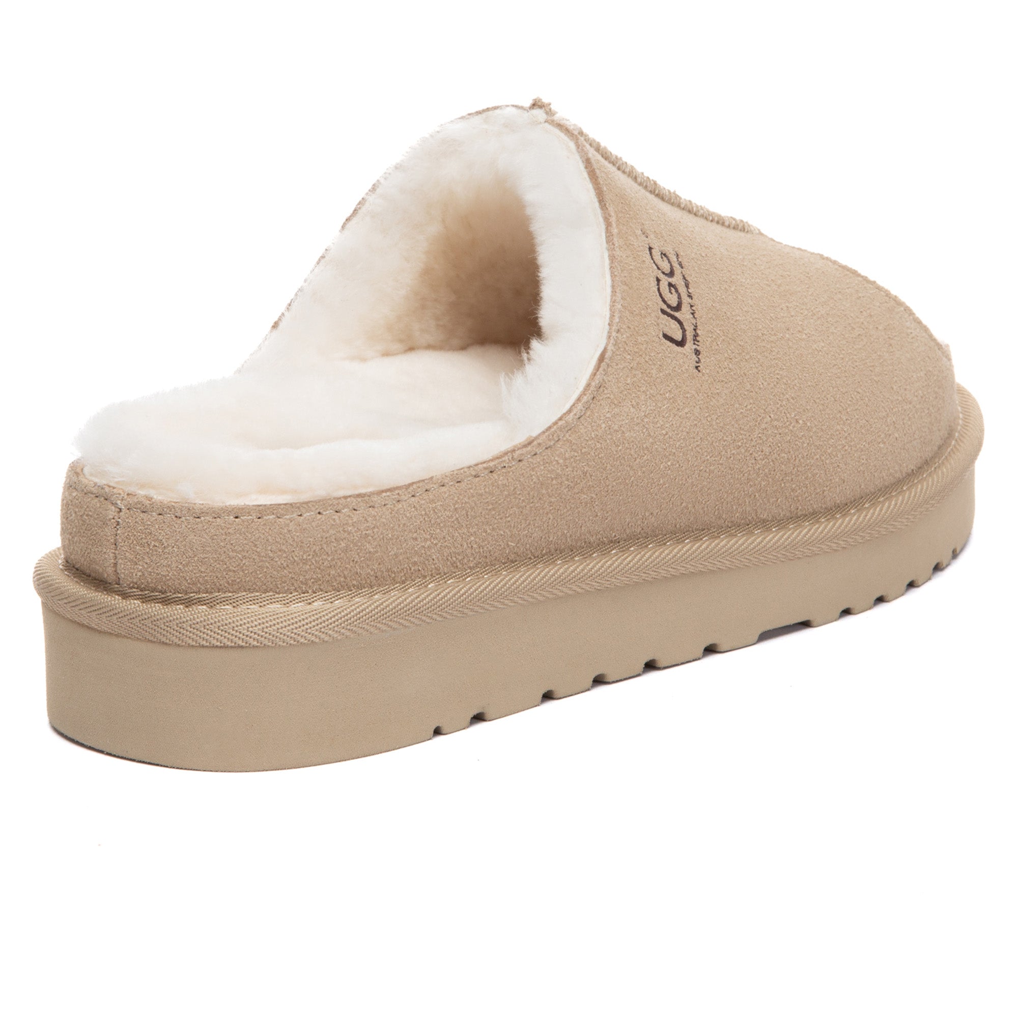 EverUgg Coulson Sheepskin slippers with plush interior and soft suede exterior, designed for cozy comfort.