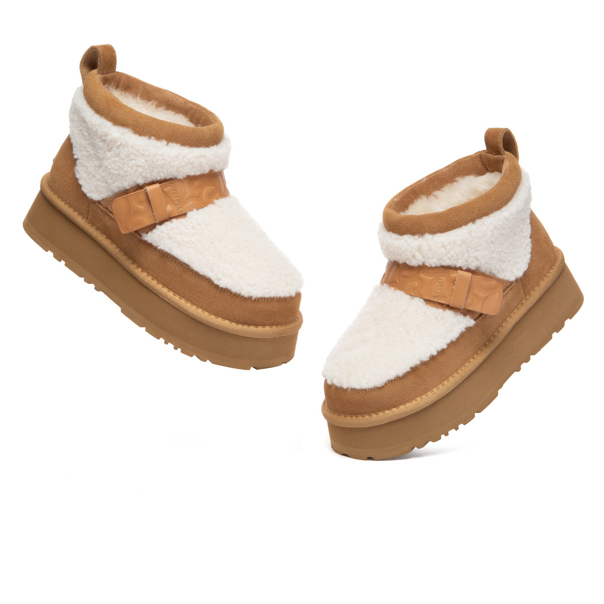 Everau Ultra Mini Shearling Platform UGG Boots featuring plush shearling lining and a stylish mini design.