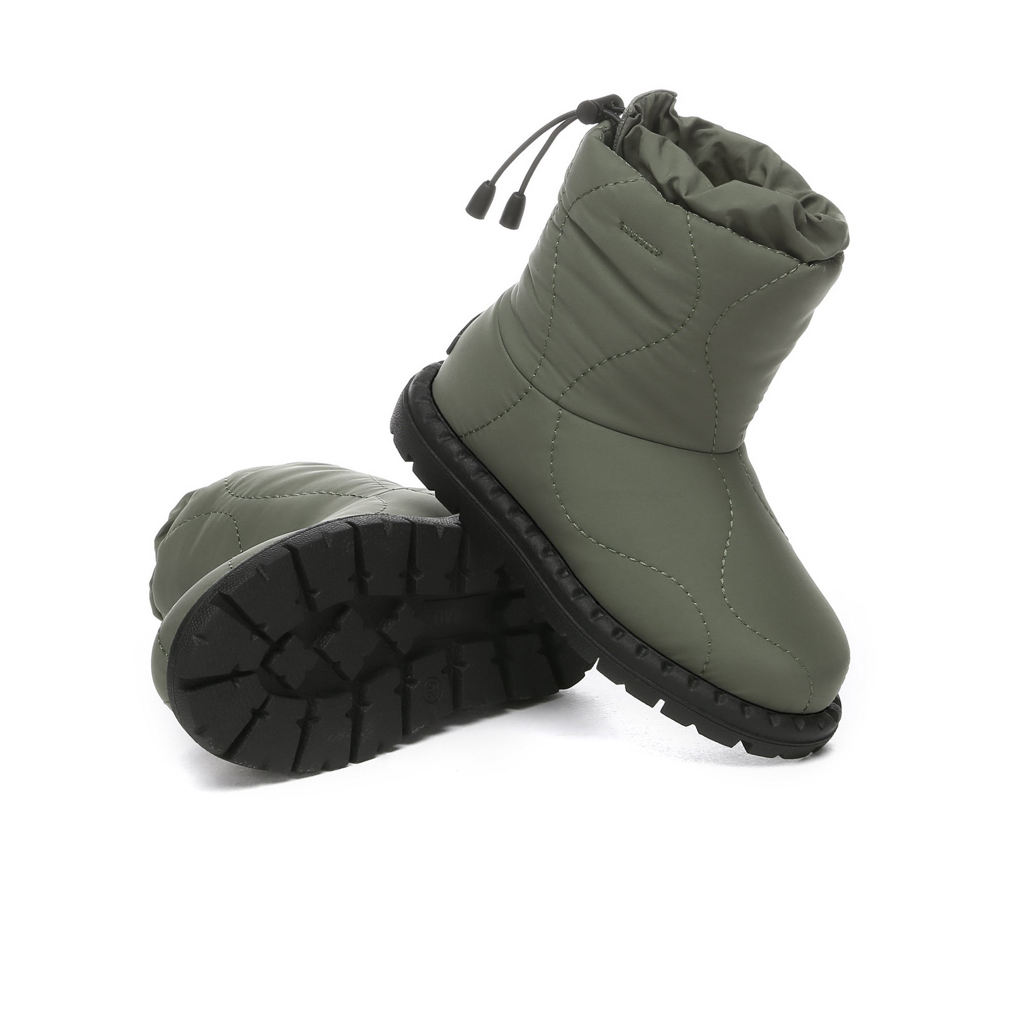 Kids waterproof sheepskin UGG boots by EverUgg, featuring soft fabric and durable sole, designed for comfort and warmth.