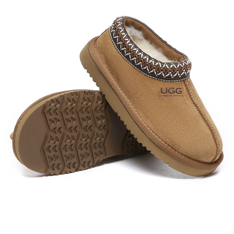 EverUgg Koori Kids UGG slippers with soft, cozy fur lining, perfect for little feet and indoor comfort.