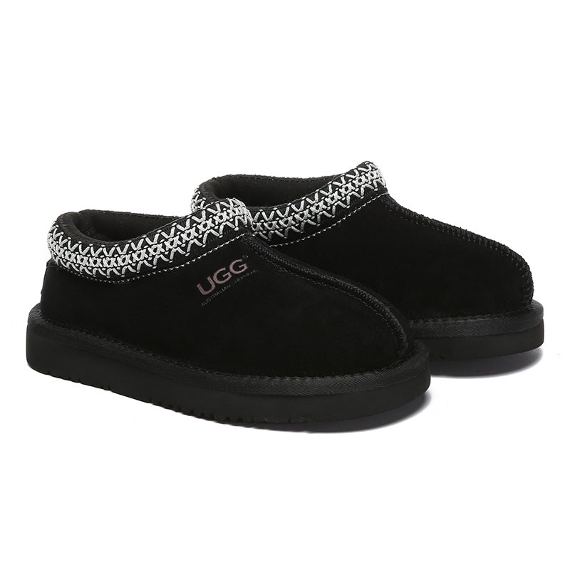 EverUgg Koori Kids UGG slippers featuring soft, plush interior and cozy design for children.