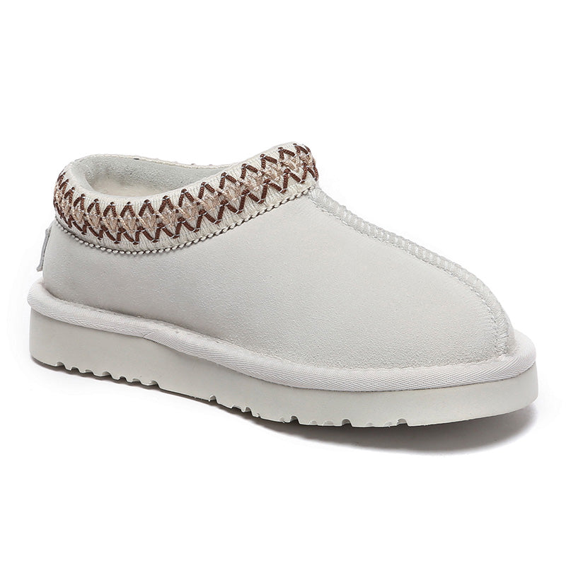Kids' EverUgg Koori slippers with soft, cozy lining and slip-on design, perfect for comfortable indoor wear.