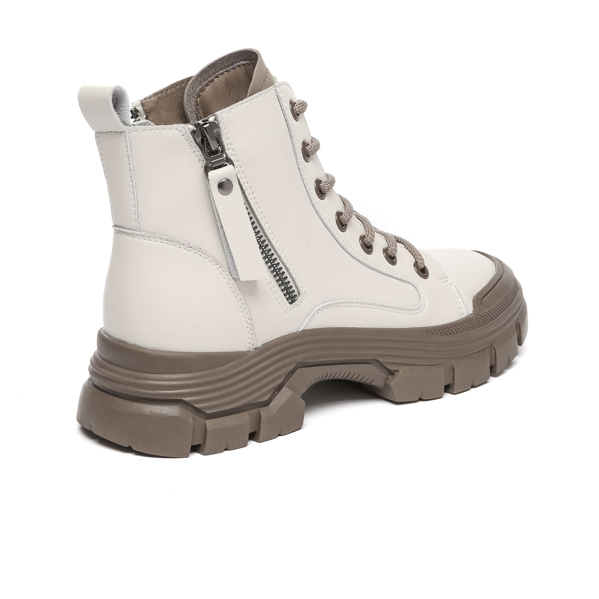 EverUgg leather lace-up chunky boots with zipper detail, stylish women's sneakers featuring a rugged sole and bold design.