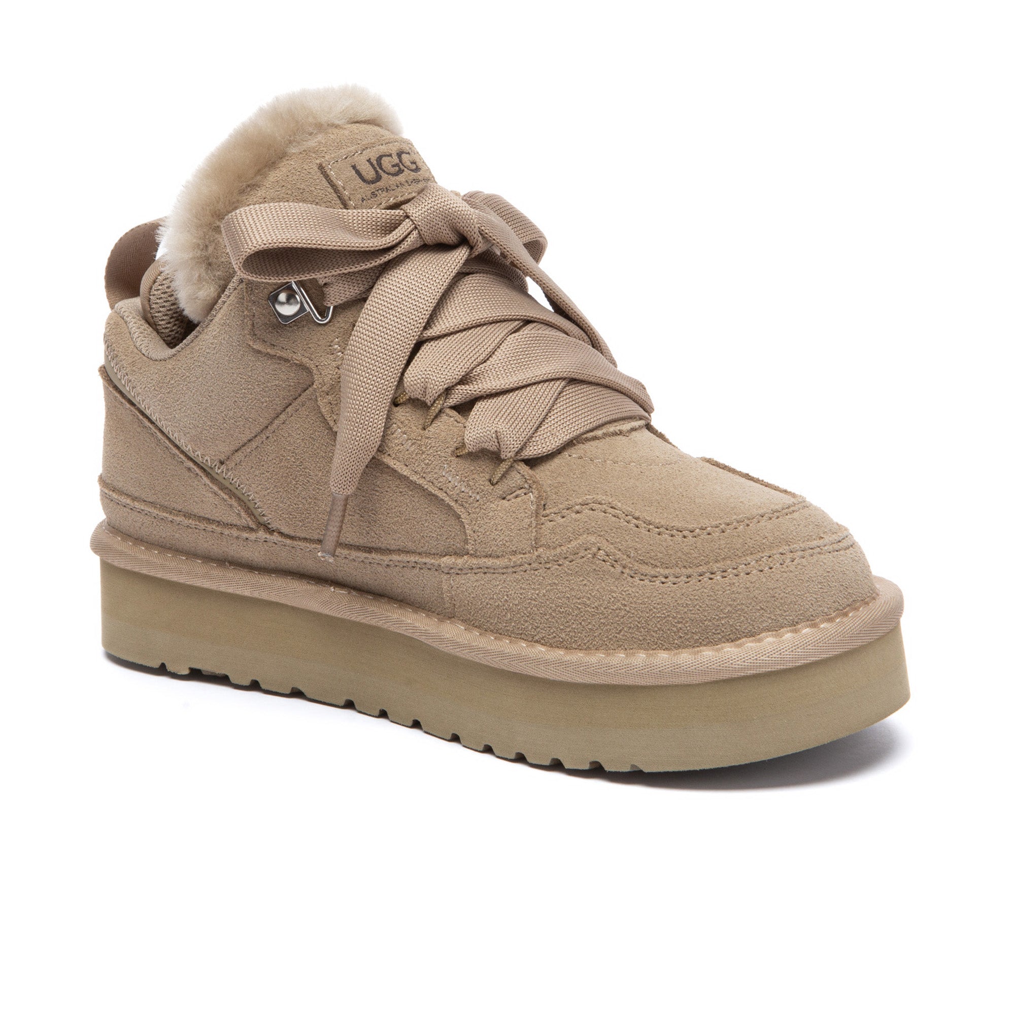 EverUgg Lowmael lace-up sneakers with white and beige design, featuring comfortable textile upper and rubber sole.