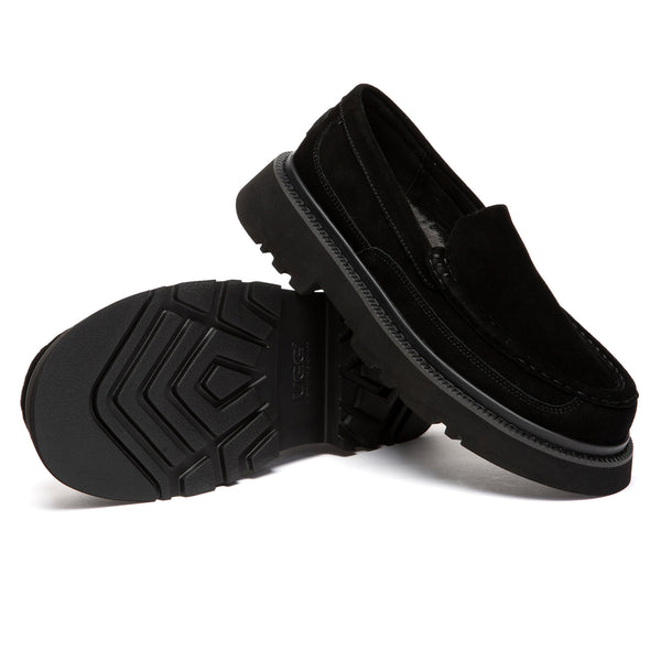 Men's casual EverUgg loafers flats with smooth leather finish and classic slip-on style, suitable for everyday wear.