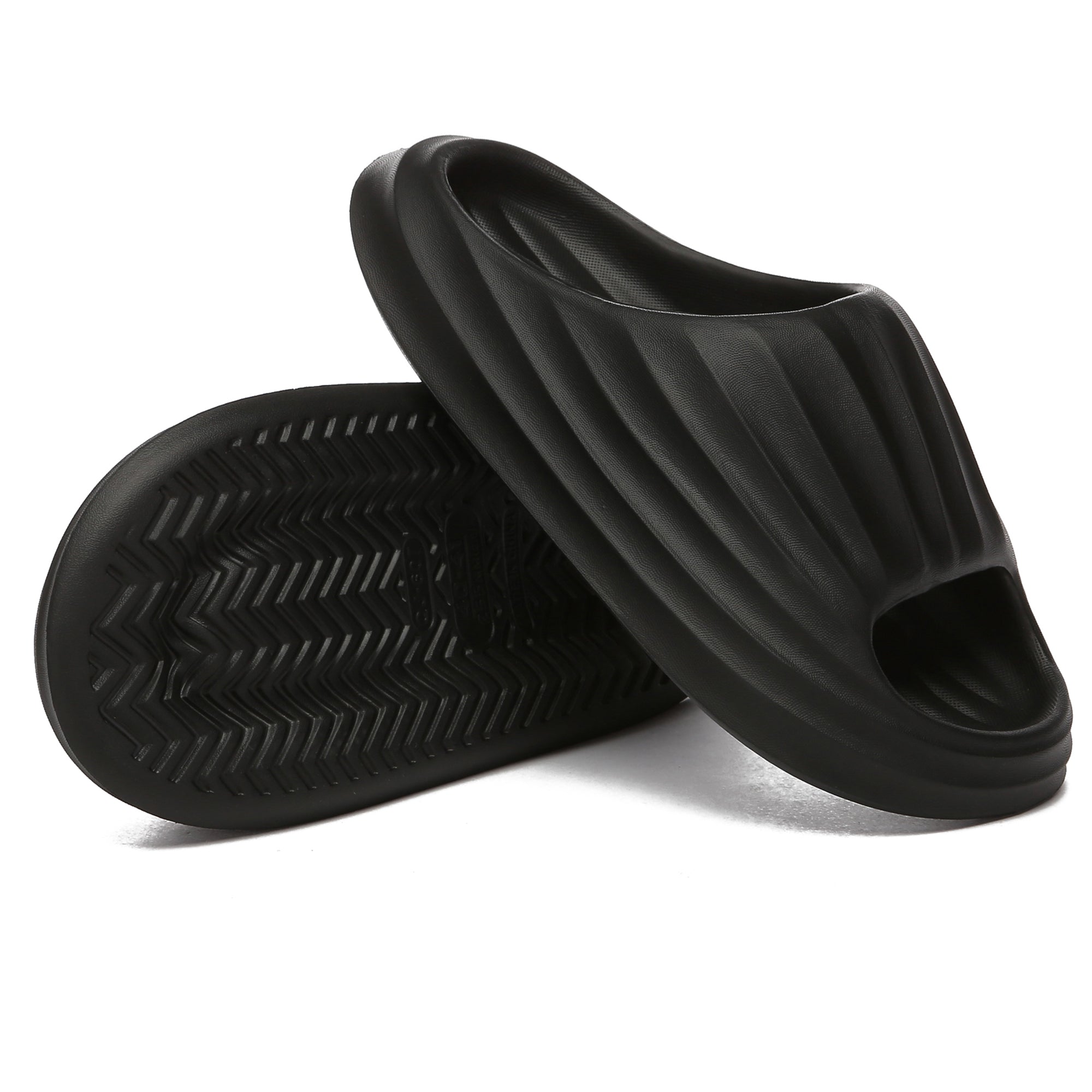 EverUgg men's comfy slippers in sandal style with soft straps and cushioned soles, ideal for comfortable indoor wear