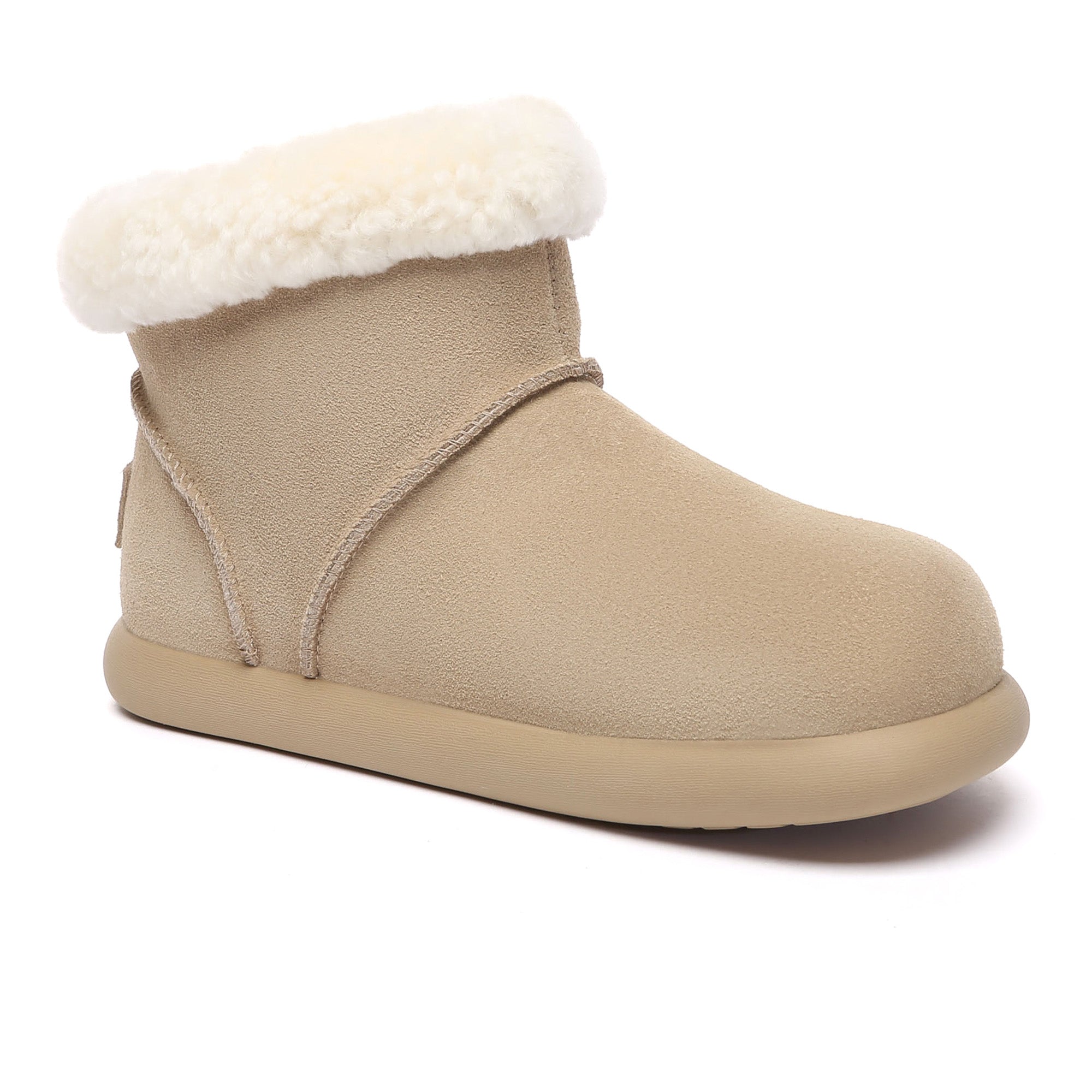 Mini ankle boots by EverUgg, classic UGG style in soft material, shown in black with a rounded toe and cozy design.