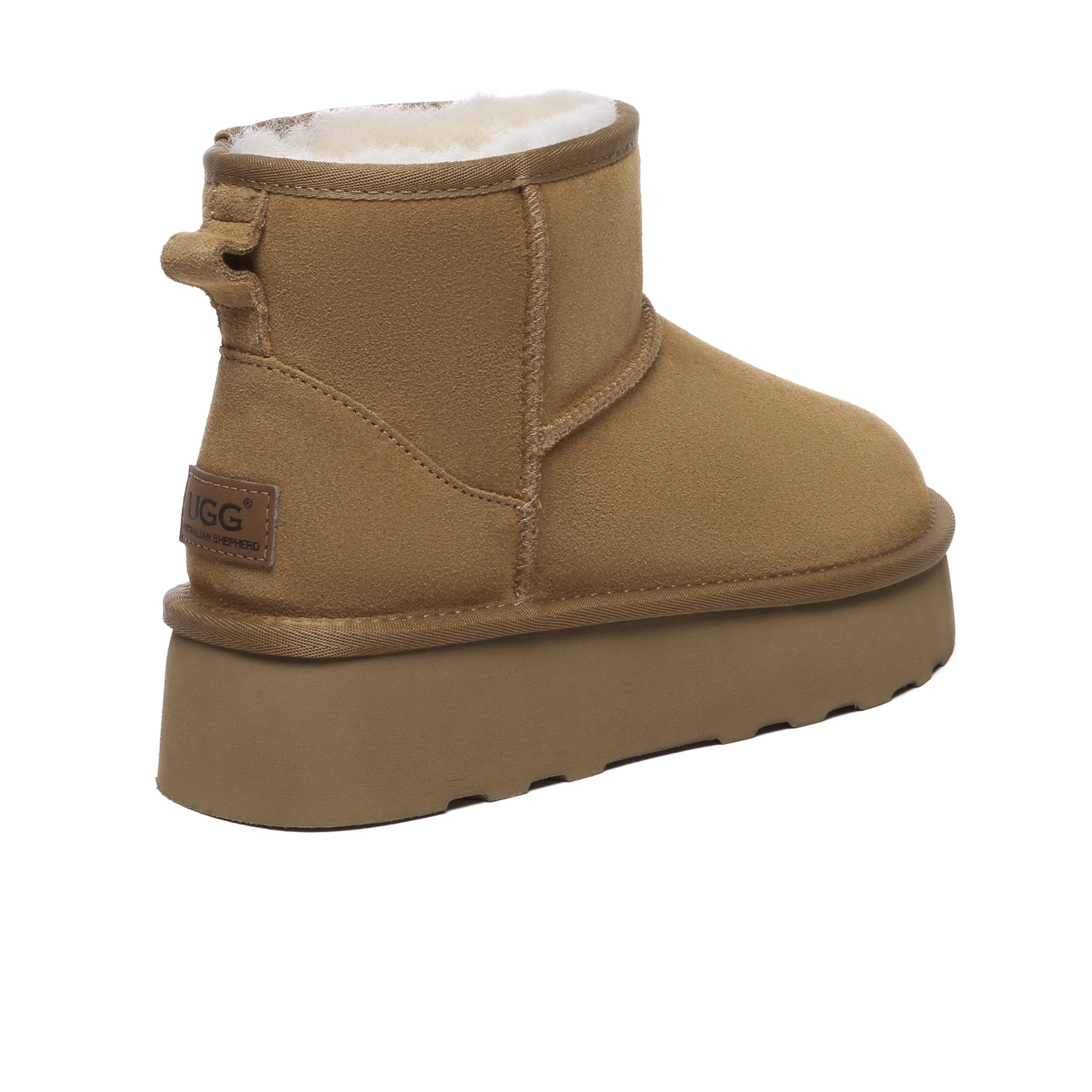 EverUgg Mini Premium UGG platform boots, stylish shoes with a cozy, cushioned design and elevated sole.