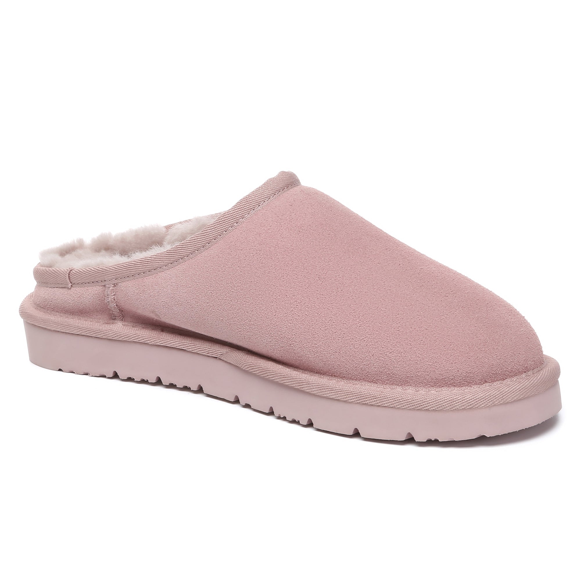 EverUgg Nano Classic UGG slippers for women, cozy sheepskin-lined shoes with a soft, plush interior and classic design.