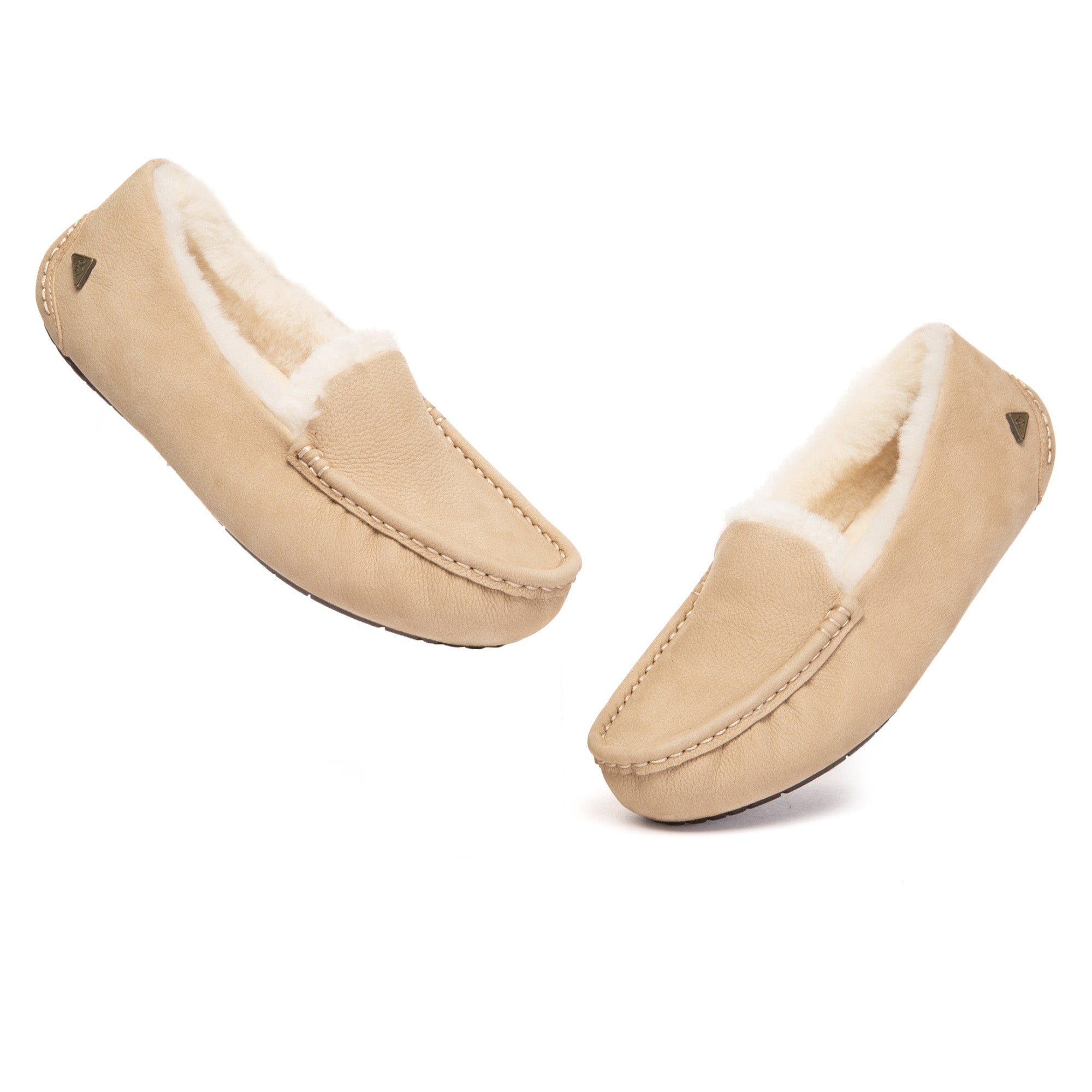 EverUgg Piele Moccasin slippers showing soft leather upper and classic moccasin design for comfortable indoor wear.