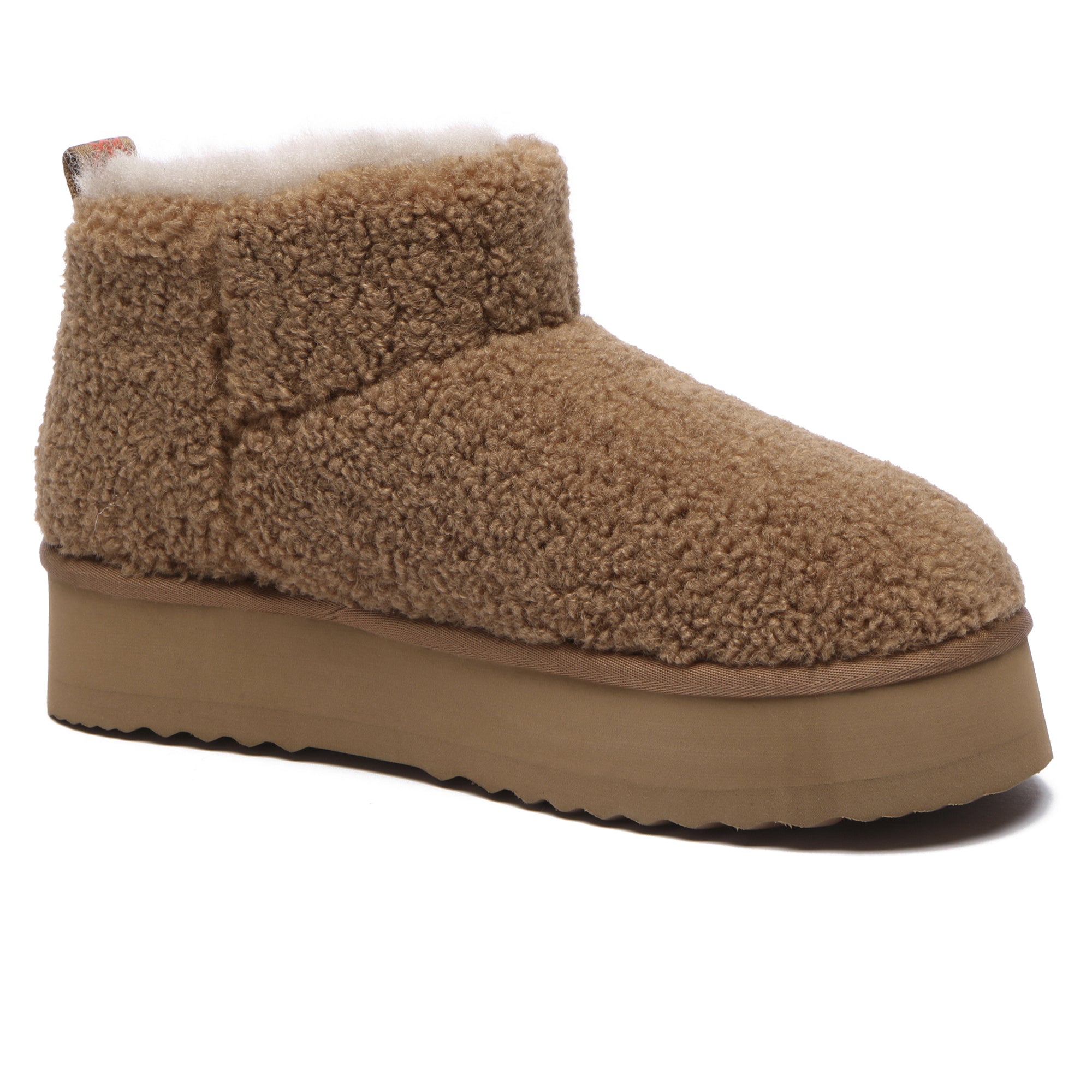 EverUgg PlushCozy Ultra Mini Platform UGG boots for women, showcasing soft plush material and stylish mini platform design.