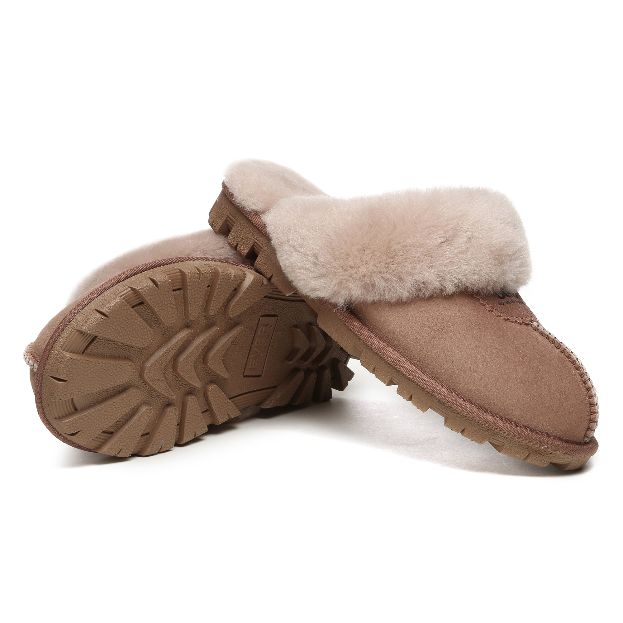 EverUgg premium anti-slip women's slippers with soft fabric upper and durable rubber sole, designed for comfort and safety.