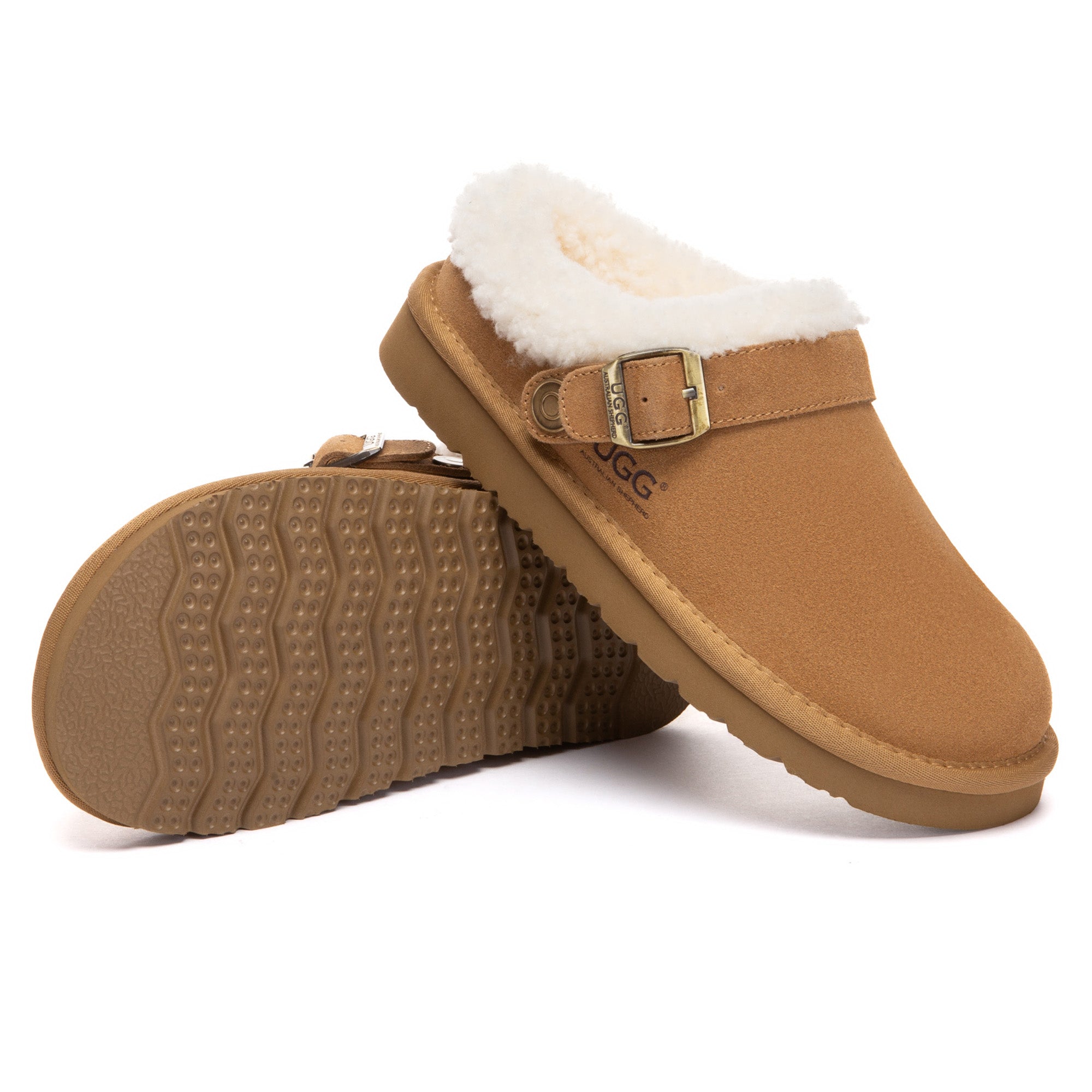 EverUgg Pulse Buckle Strap UGG slippers for women with soft material and stylish buckle detail, designed for comfort and casual wear.