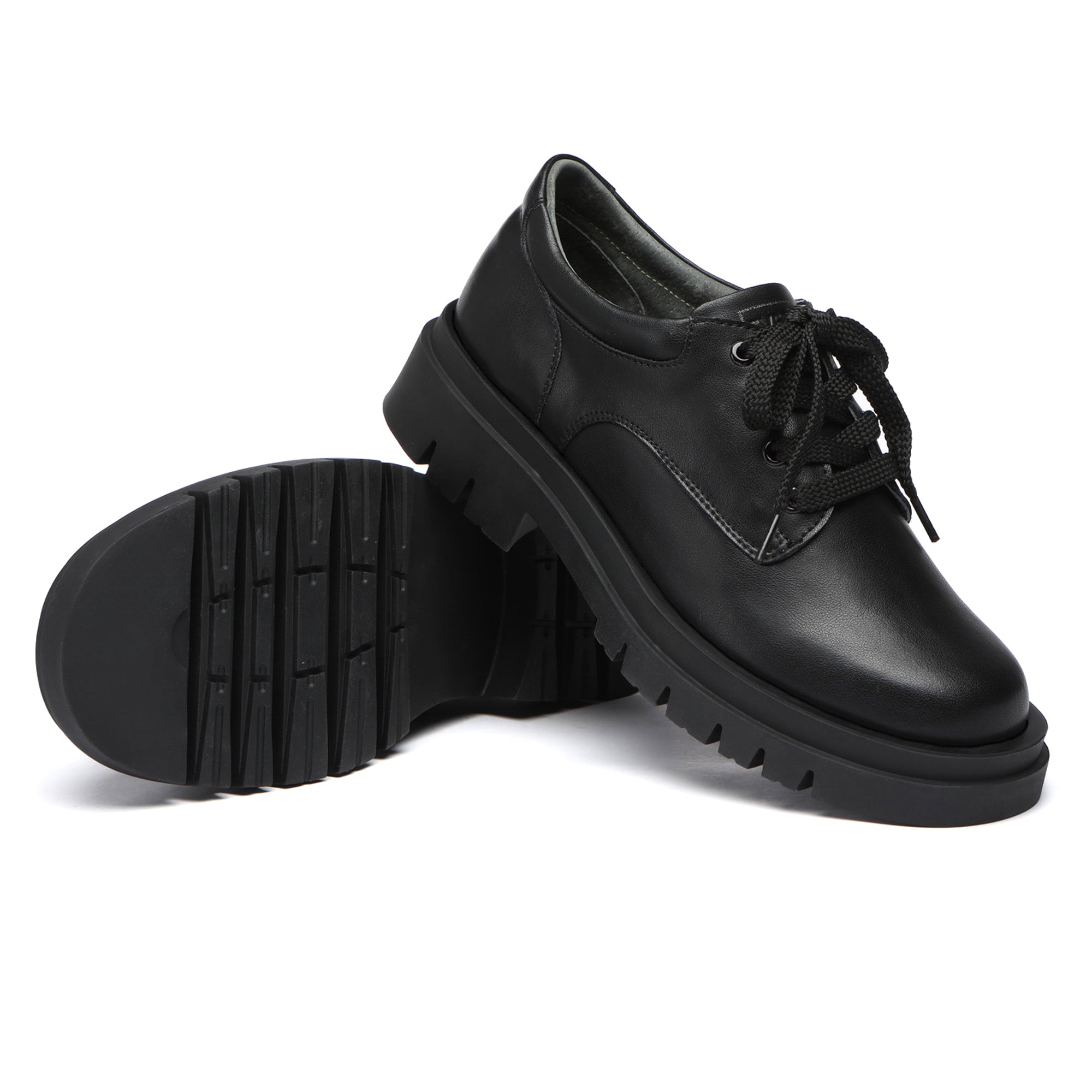 EverUgg senior lace-up school shoes for kids, black leather shoes with white sole and classic design for school wear.