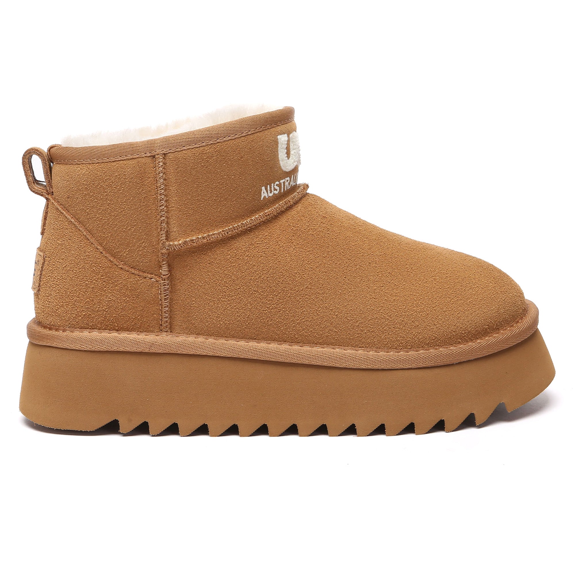 EverUgg shearling logo ultra mini platform UGG boots for women, showcasing the classic UGG style with shearling lining and platform sole.