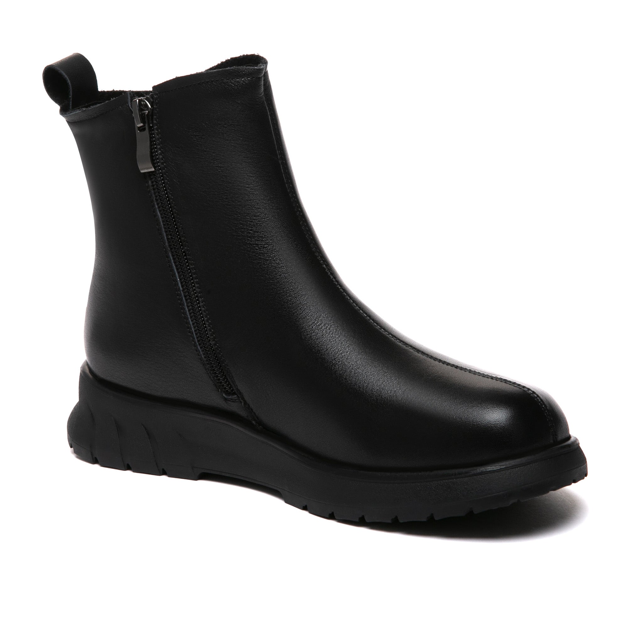 EverUgg Sheepskin Classic Black Leather UGG Boots with sturdy sole and ankle height, featuring smooth leather finish and cozy interior