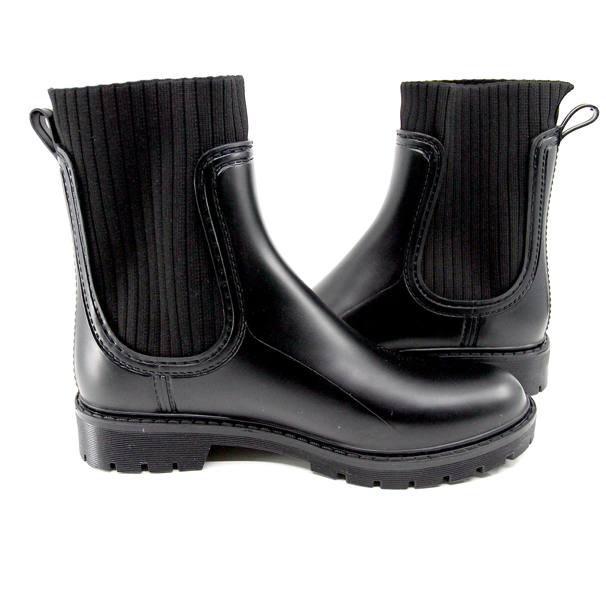 Snuggyz SNUGGYZ® Urban Flex rainboots in black with textured sole and waterproof design, ideal for wet weather.
