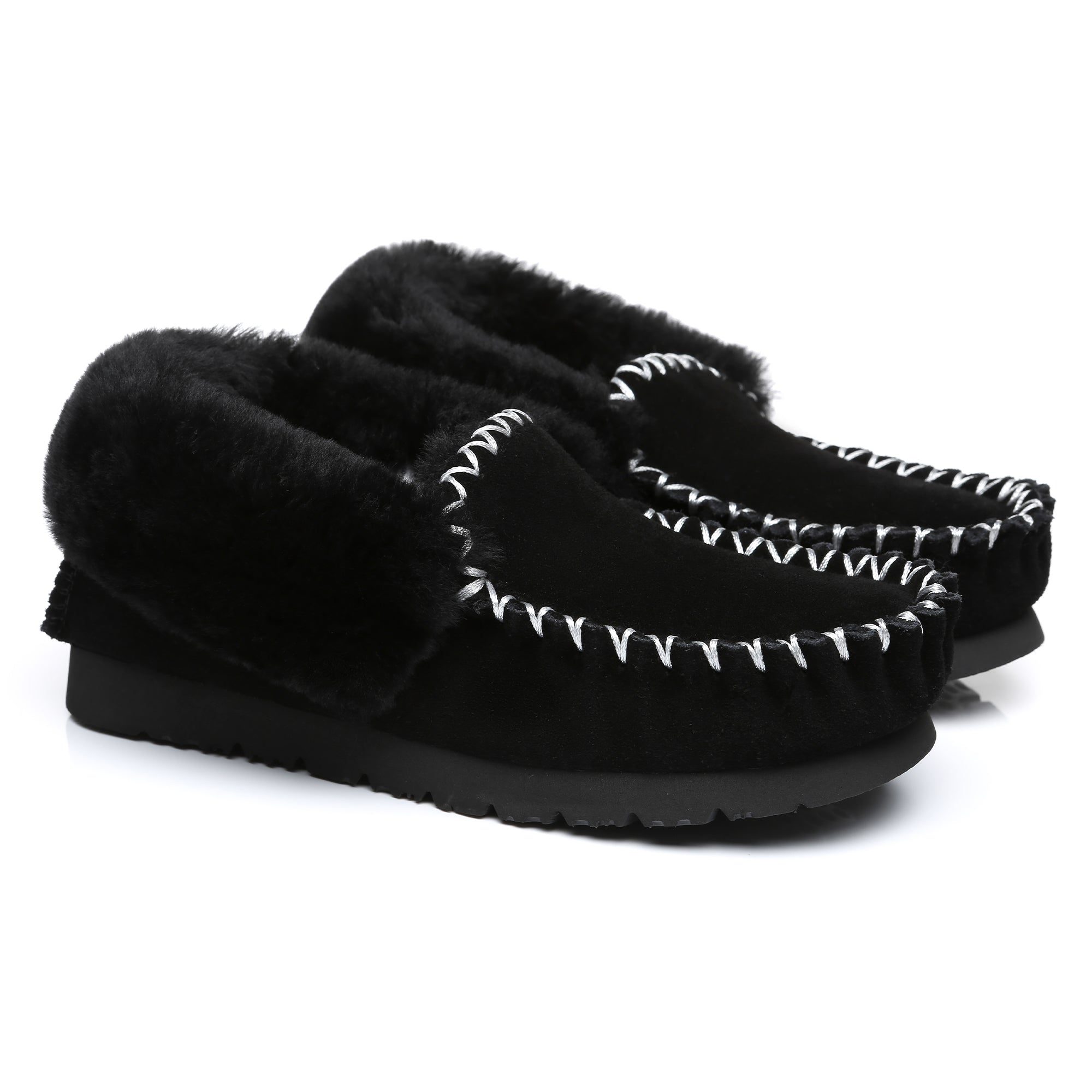 EverUgg traditional sheepskin moccasin slippers for women, featuring soft sheepskin lining and classic slip-on design.