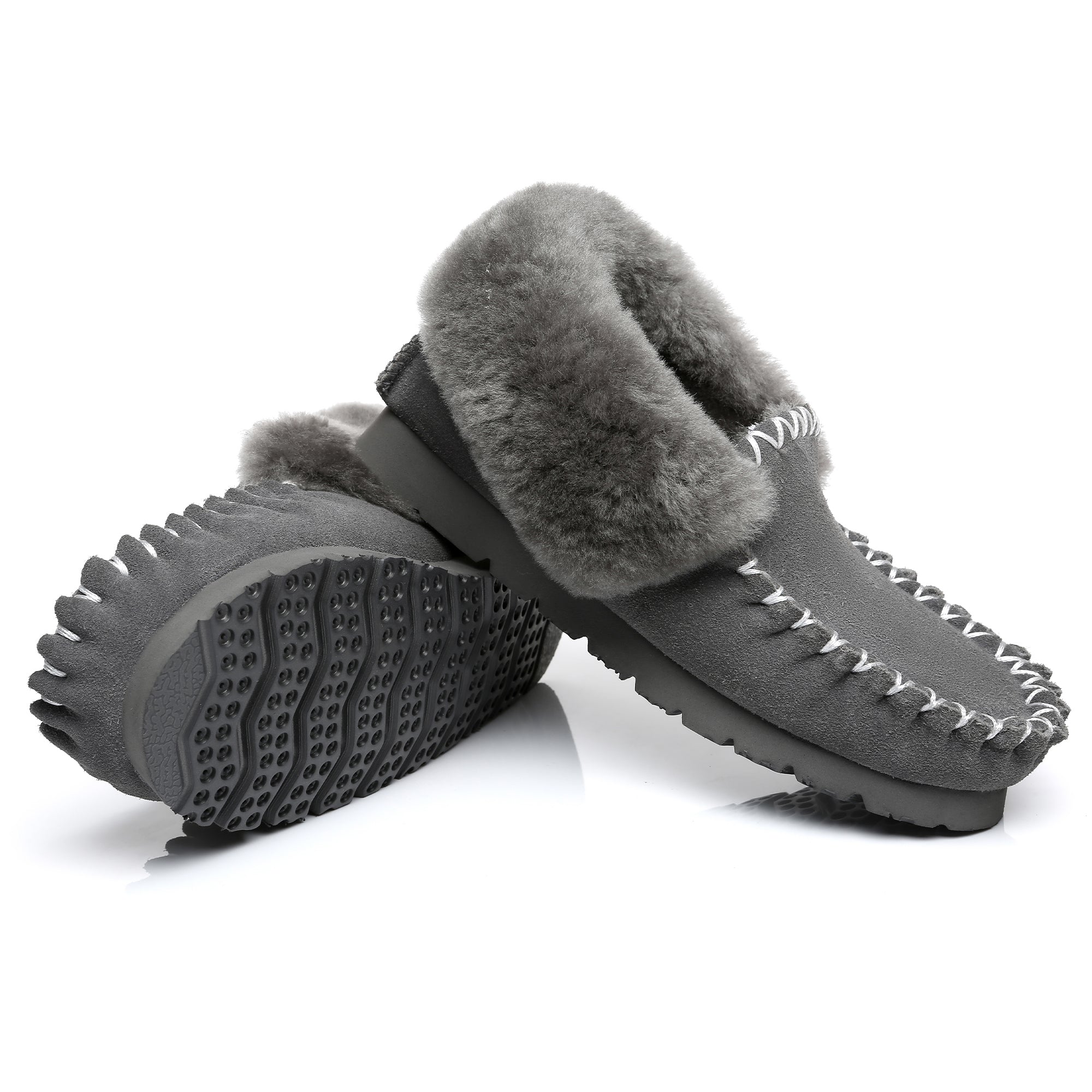 EverUgg traditional sheepskin moccasin slippers for women with soft sheepskin lining and classic slip-on design.