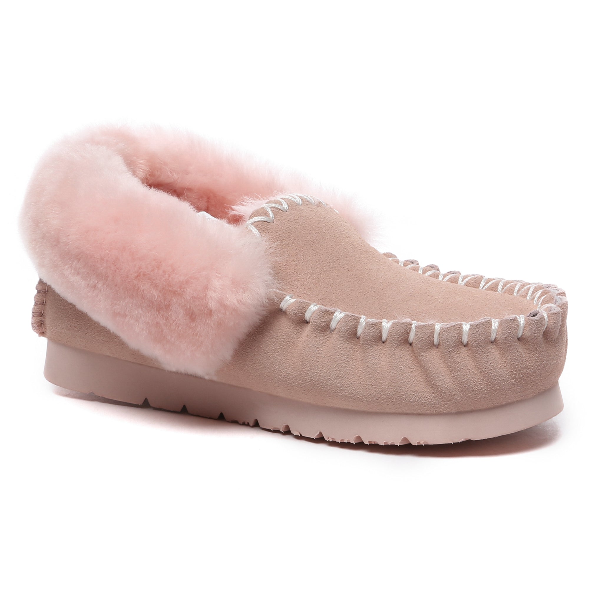 EverUgg traditional sheepskin moccasin slippers for women, featuring soft sheepskin lining and classic slip-on design.