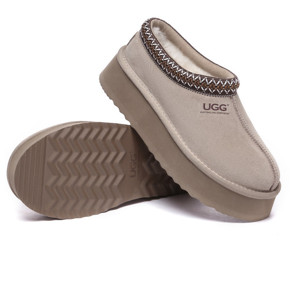 EverUgg Tazzy Platform Slippers, cozy shoes with plush lining and thick platform sole, designed for comfort and casual wear.
