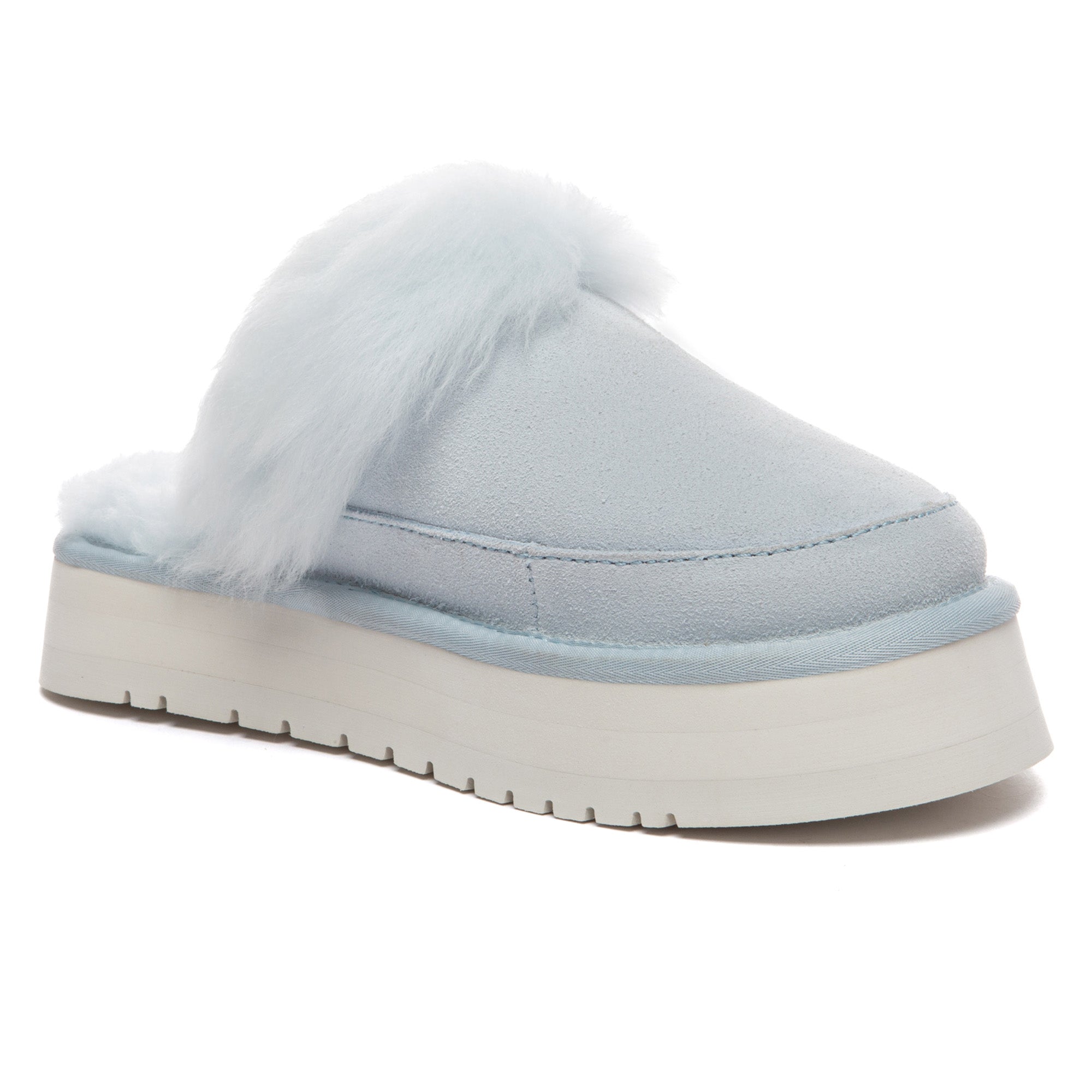 EverUgg Ultra Fluffy Platform Slippers with plush interior and thick sole, designed for cozy comfort and stylish lounging.