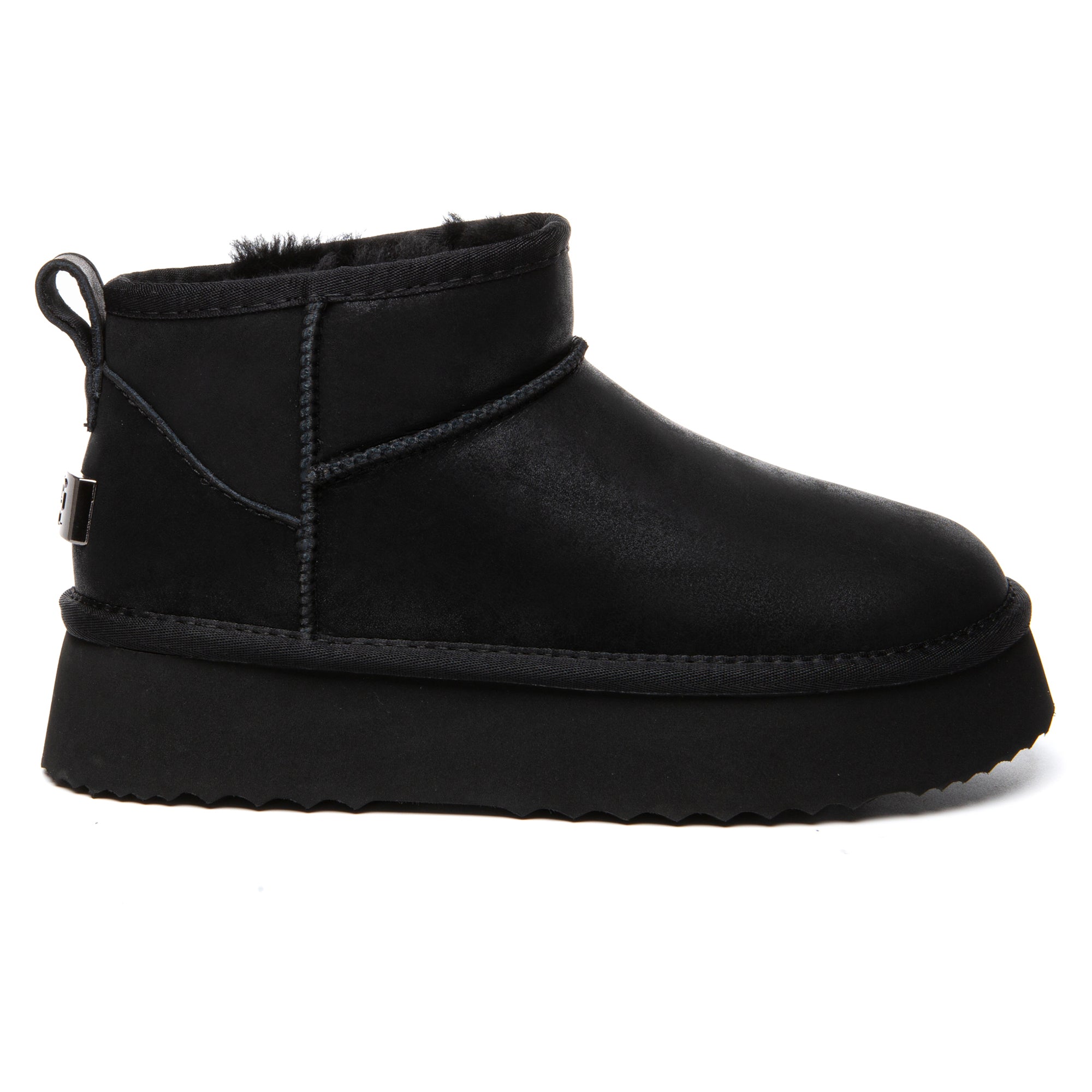 EverUgg ultra mini coated suede platform UGG boots for women, featuring a classic design with a sturdy sole and stylish finish.