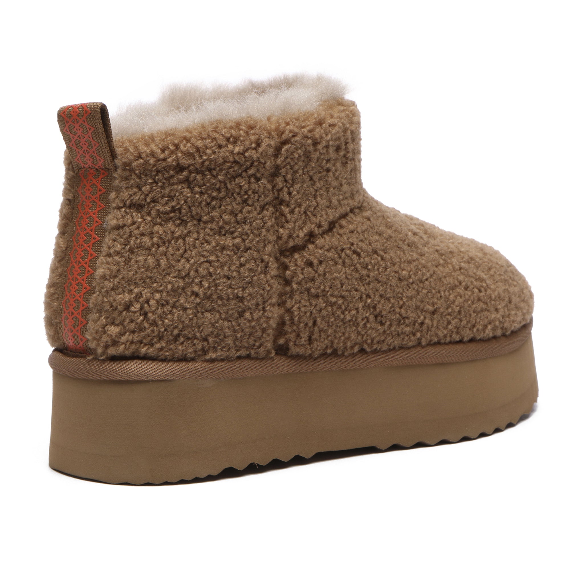 EverUgg Ultra Mini TeddyFluff platform UGG boots featuring plush teddy fur and chunky soles, stylish and cozy for cold weather.