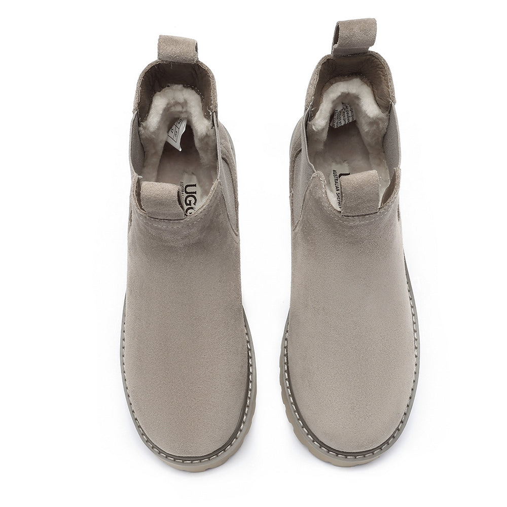 EverUgg women's Chelsea boots in caramel color featuring classic elastic side panels and stylish ankle height.