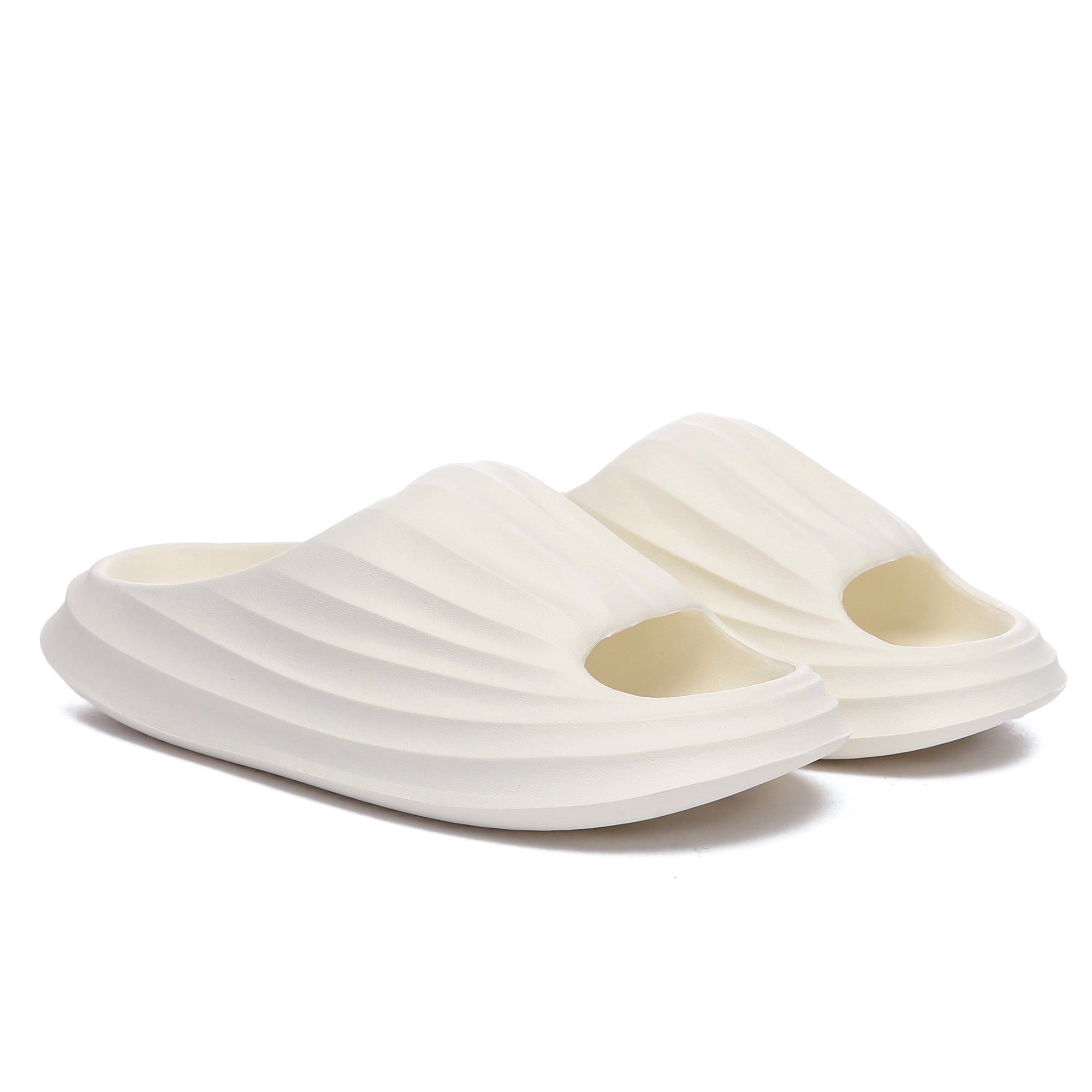 Women’s EverUgg anti-slip slip-on slippers with cushioned soles and open-toe design, ideal for indoor and casual wear.