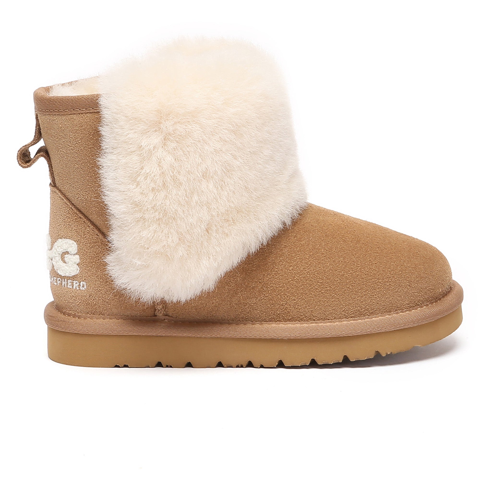 Kids UGG boots by EverUgg in cozy wool with soft shearling lining, perfect for little feet in cold weather.