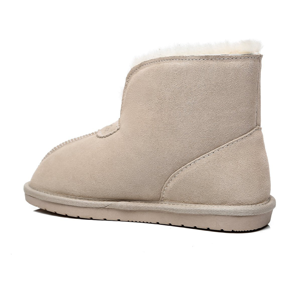 EverUgg Jonah unisex UGG slippers with double-face sheepskin, soft interior and durable sole, ideal for cozy indoor wear.