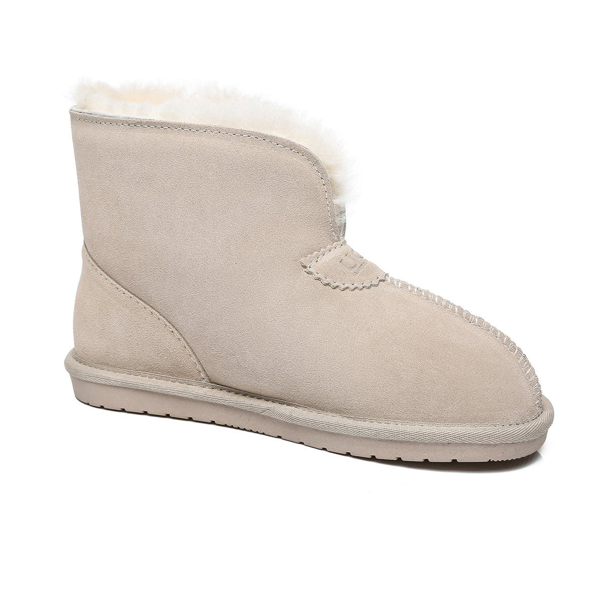 EverUgg Jonah unisex sheepskin slippers with double-face sheepskin, featuring a cozy slip-on design for comfort and warmth.