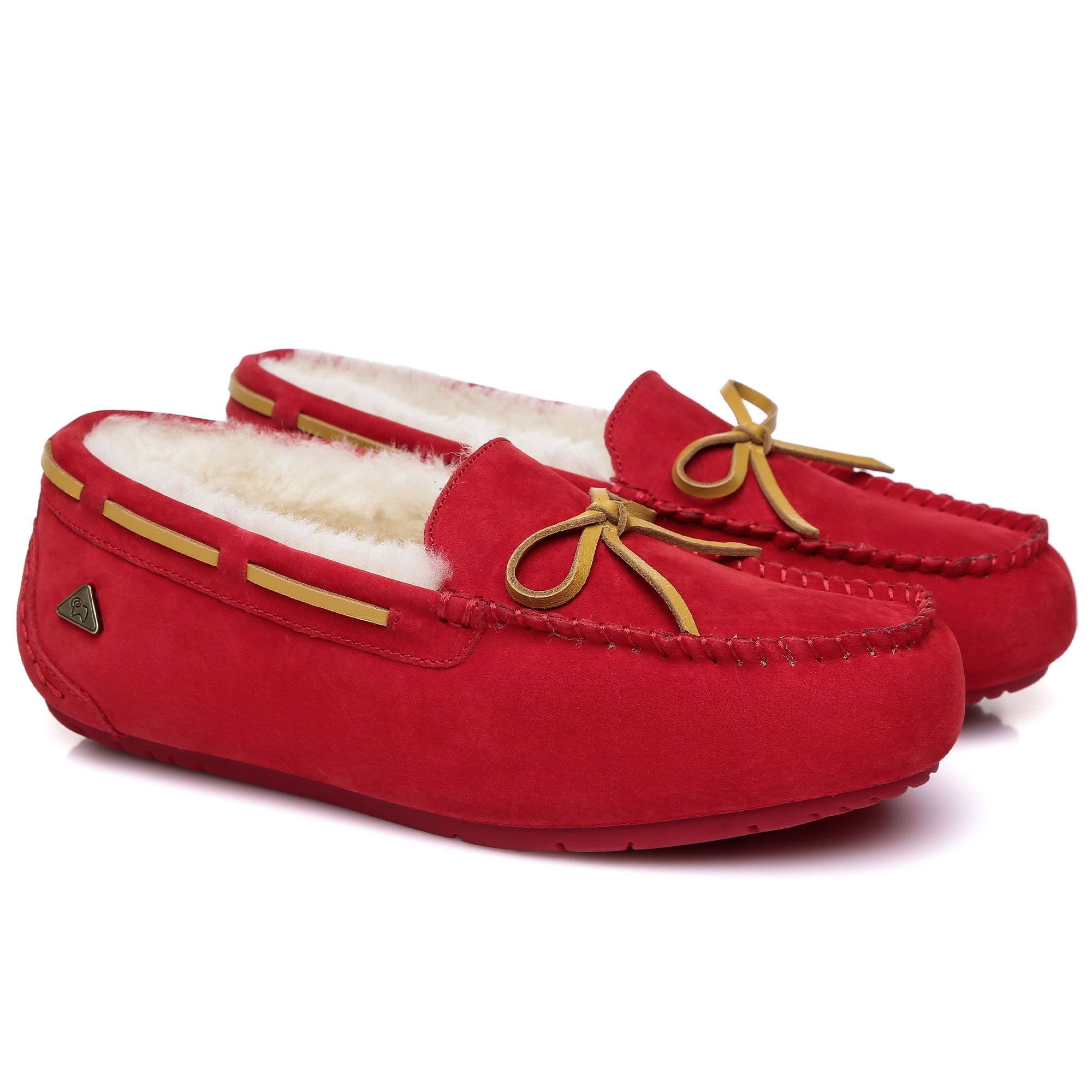 EverUgg moccasin shoe with premium sheepskin insole, featuring a soft leather upper and classic loafer design for women.