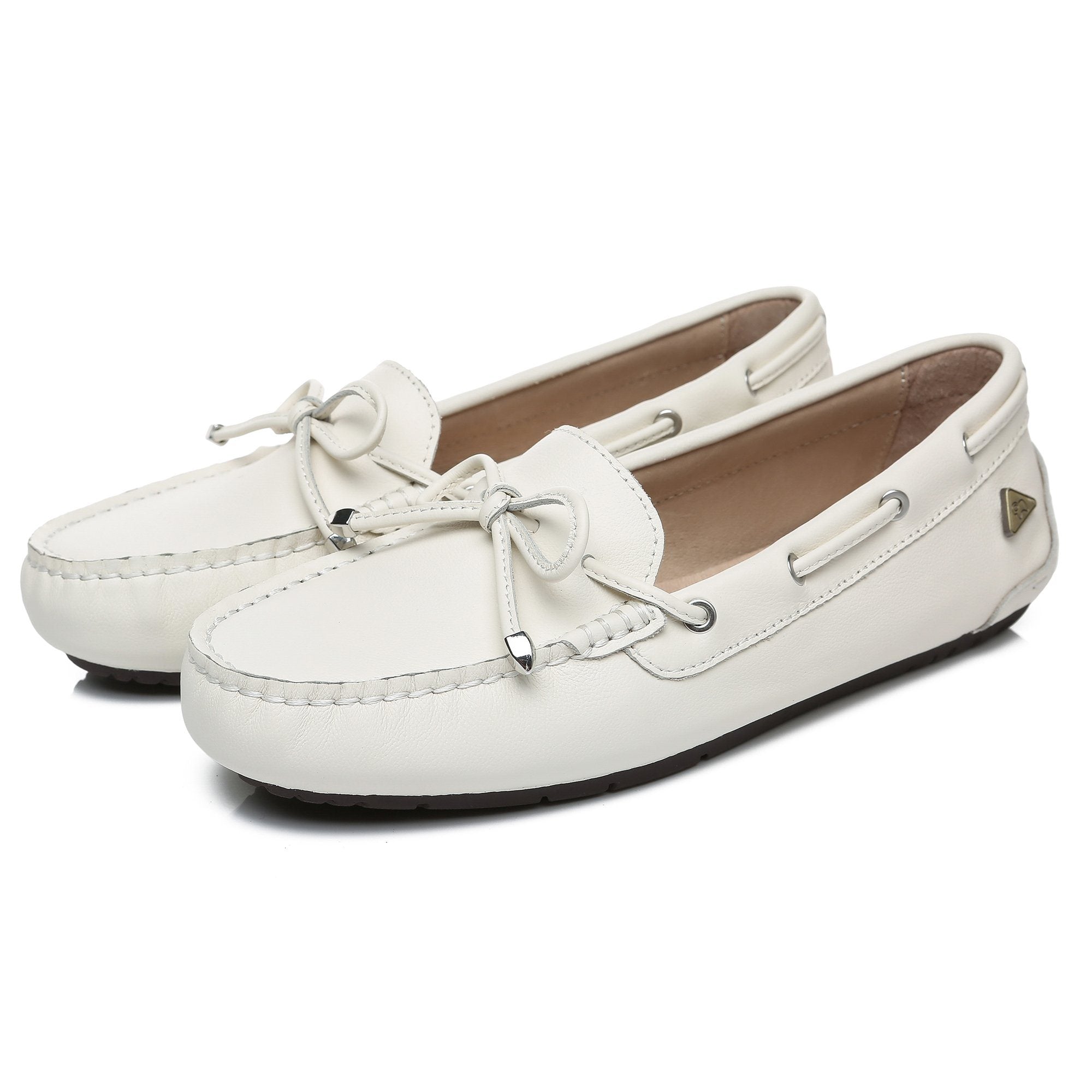 EverUgg Sammy women's leather moccasin shoes with a sleek design and soft leather upper, perfect for casual wear.