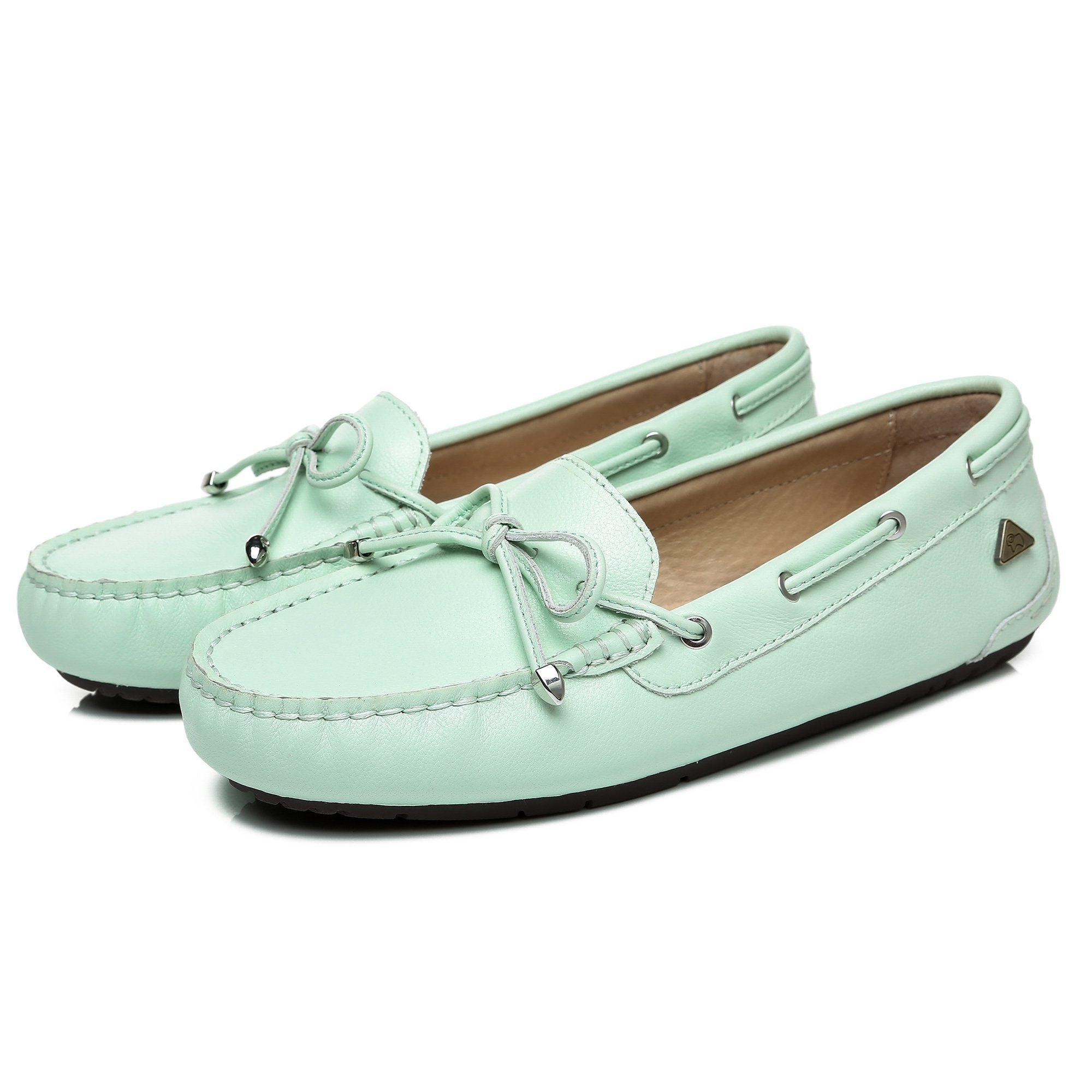 EverUgg Sammy women’s leather moccasin shoes with a classic slip-on design and detailed stitching, perfect for casual wear.