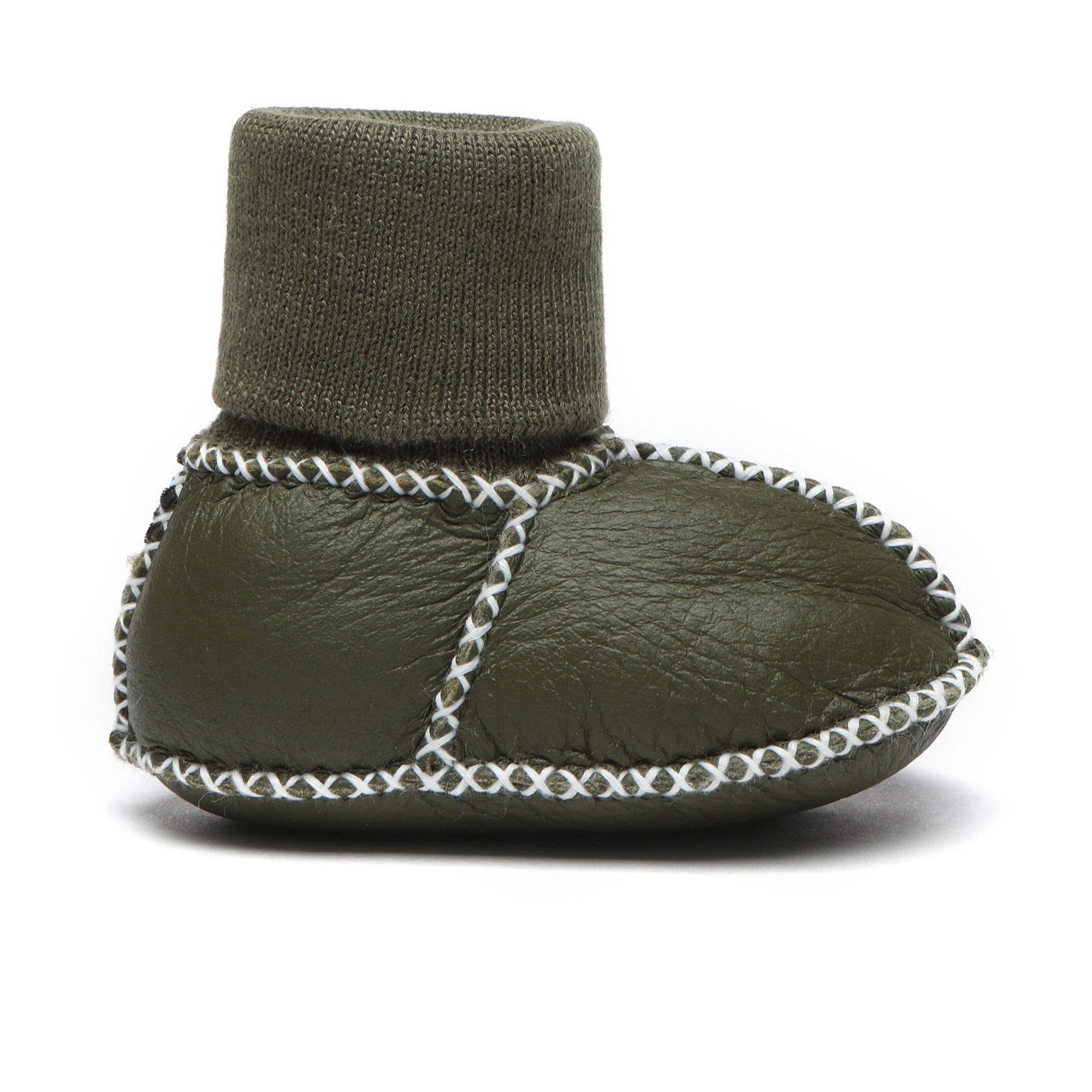 EverUgg baby booties in soft, cozy UGG-style shoes for infants, featuring plush material and flexible soles.
