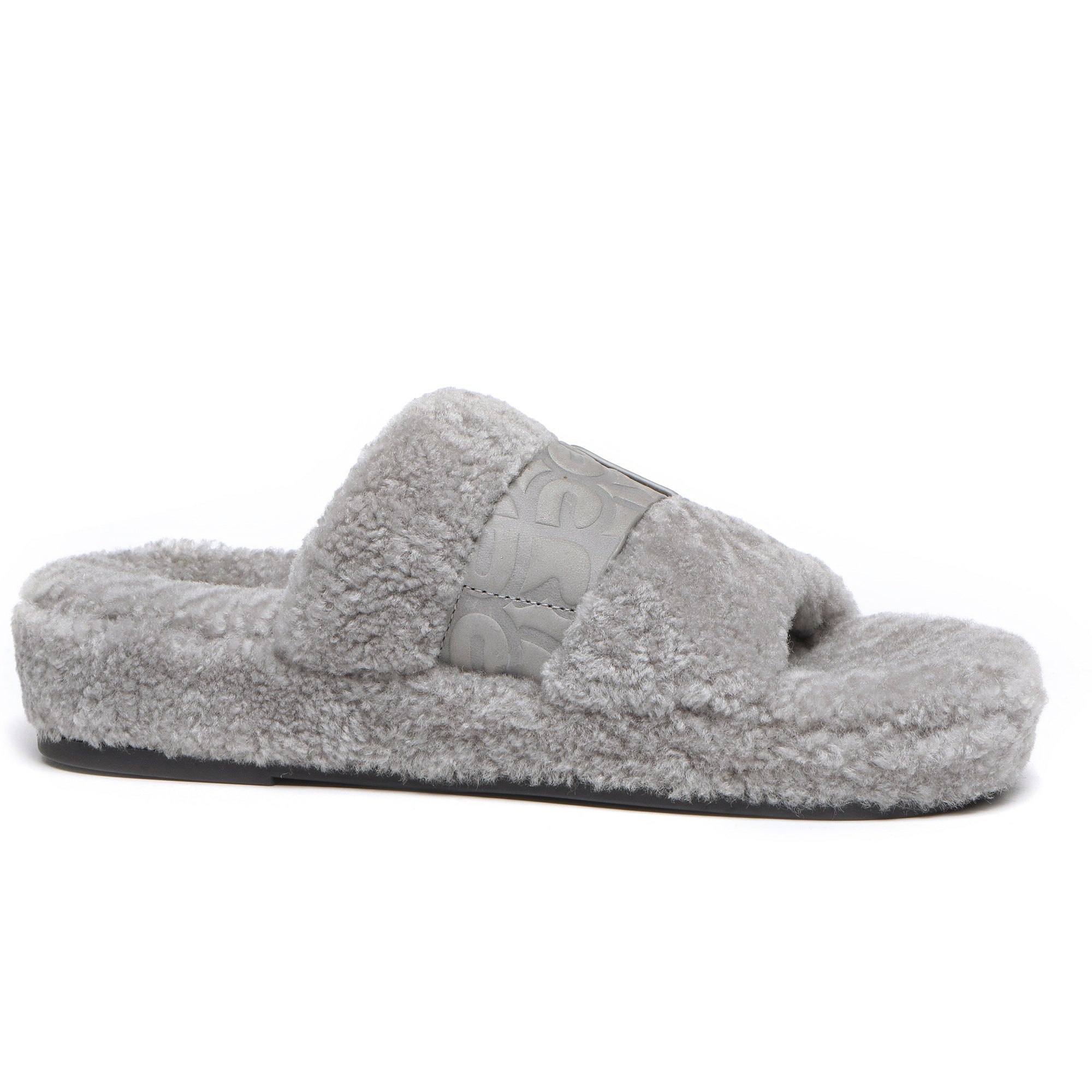 EverUgg UGG Georgie sheepskin wool slides for women, featuring soft wool lining and casual slip-on style.