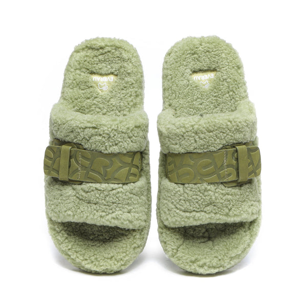 EverUgg UGG Georgie sheepskin wool slides for women, featuring plush sheepskin lining and slip-on design for cozy comfort
