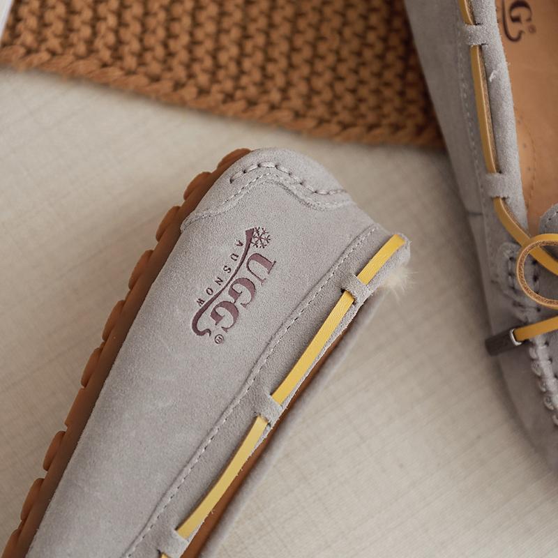AuSnow UGG Ozsnow moccasin slippers for women, soft suede slippers with cozy lining and slip-on design.