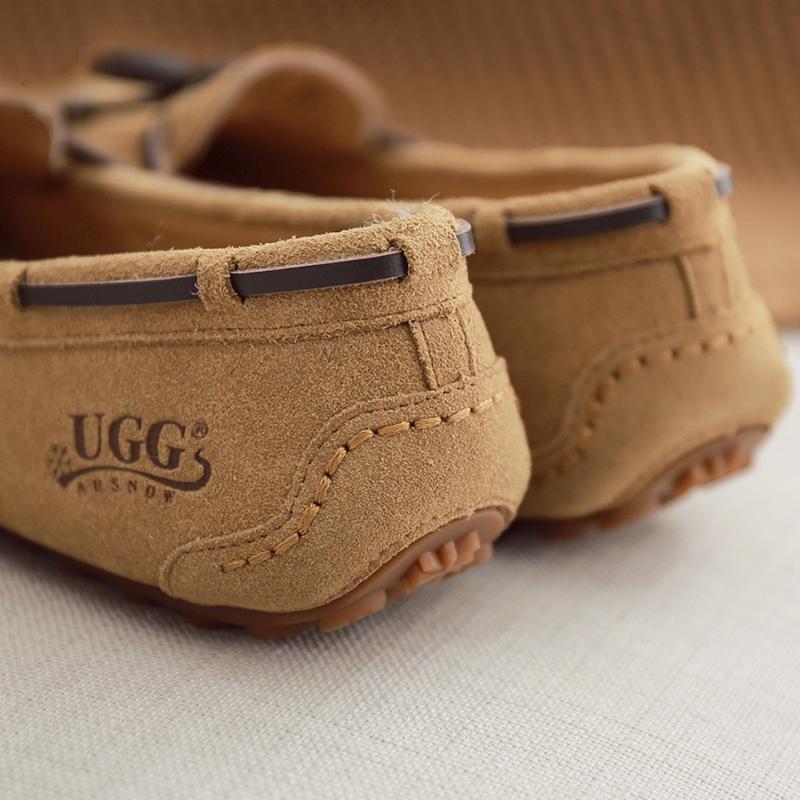 AuSnow UGG Ozsnow moccasin slippers for women, cozy slip-on shoes with soft lining and casual slip-on design.