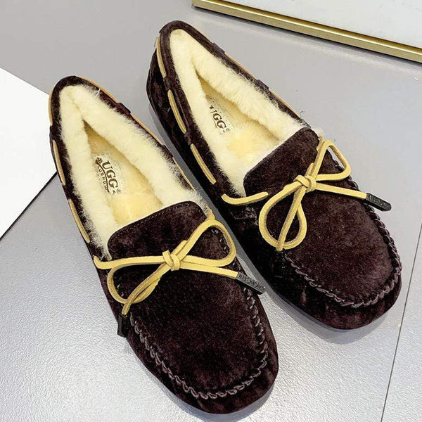 AuSnow UGG Ozsnow Premium Moccasin for women, cozy slippers with plush lining and soft suede exterior.