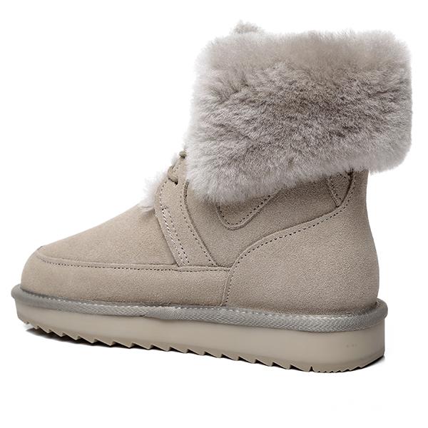EverUgg winter fashion lace-up boots for women with stylish design and cozy lining, perfect for cold weather.