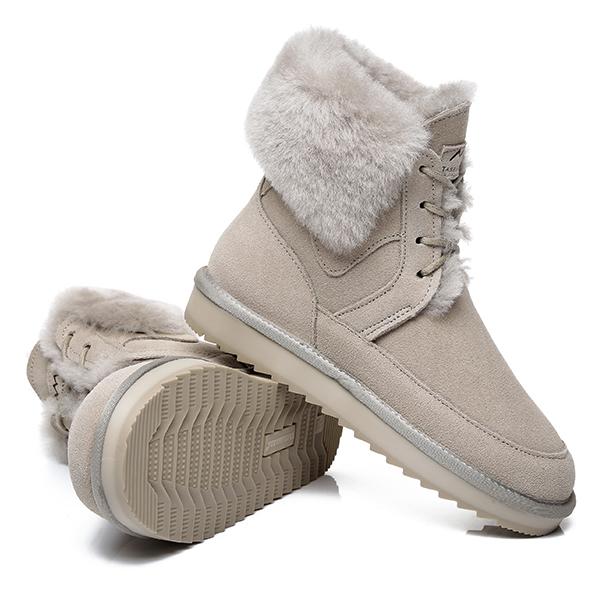 EverUgg winter fashion lace-up boots for women with stylish design and sturdy sole, ideal for cold weather.